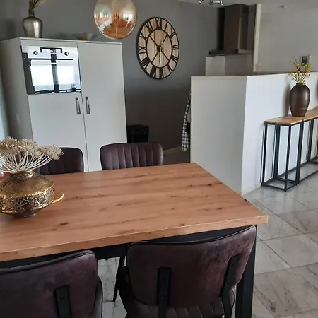 Apartment Atlantis 16b *